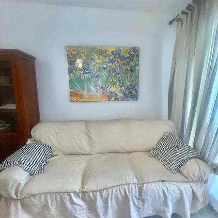 Costa Apartment *